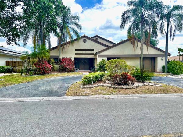 Hidden Hammocks & Oakbrook, 5615 NW 64th Ln, Coral Springs, Florida 33067, image 1