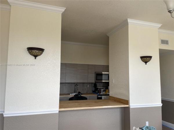 Royal Palms, 7420 W 20th Ave #332, Hialeah, Florida 33016, image 1