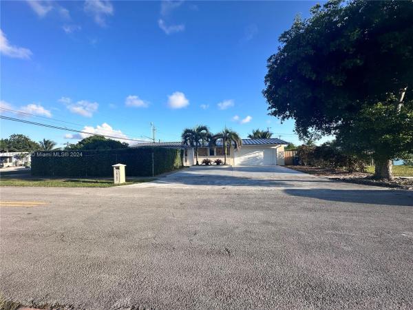 18702 SW 307th St, Unincorporated Dade County, Florida 33030, image 2