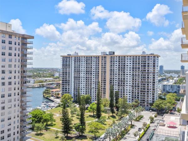 Winston Towers 200, 251 174th St #1808, Sunny Isles Beach, Florida 33160, image 3
