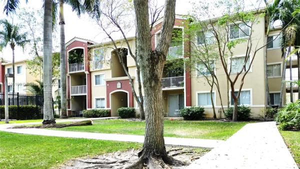 University Parc Residences, 7085 Nova Dr #313, Davie, Florida 33317, image 1
