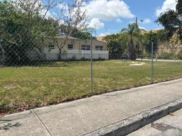 Bay Vista Park, 4727 NW 6th Ave, Miami, Florida 33127, image 2