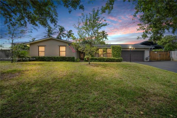 Pinewood Estates, 8920 SW 172nd Ter, Palmetto Bay, Florida 33157, image 1
