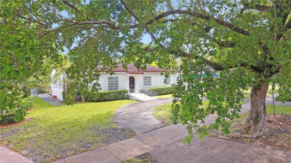 Coral Groves, 505 Zamora Ave, Coral Gables, Florida 33134, image 1