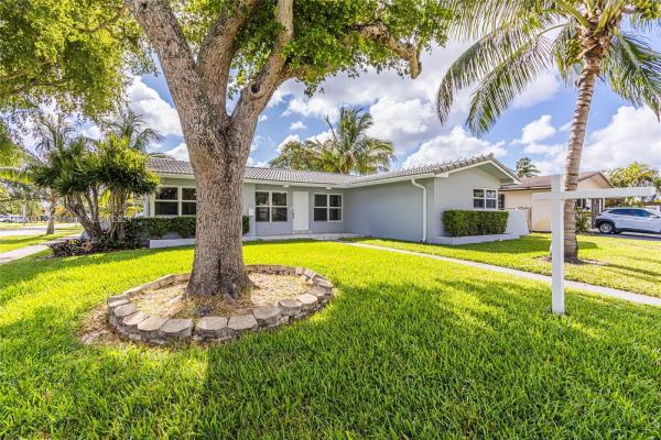 Hollywood Hills, 221 N 46th Ave, Hollywood, Florida 33021, image 2