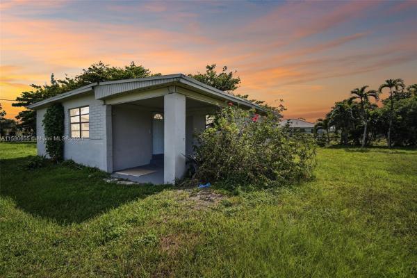 Halock, 11400 NW 22nd Ave, Westview, Florida 33167, image 1