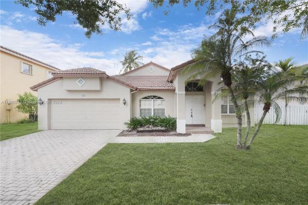 Chapel Lake Estates, 950 NW 185th Ave, Pembroke Pines, Florida 33029, image 1