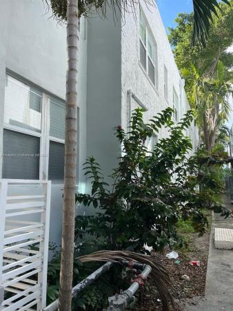 Ohio, 1550 Drexel Ave #208, Miami Beach, Florida 33139, image 3