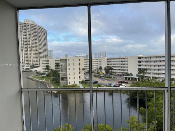 Point East, 2930 Point East Dr #E-610, Aventura, Florida 33160, image 2