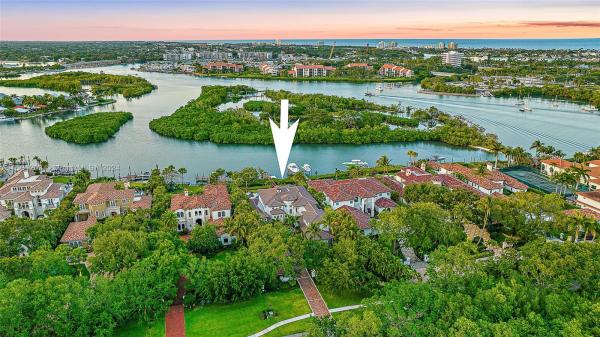 Sanctuary Bay, 337 Old Jupiter Beach Rd, Jupiter, Florida 33477, image 3