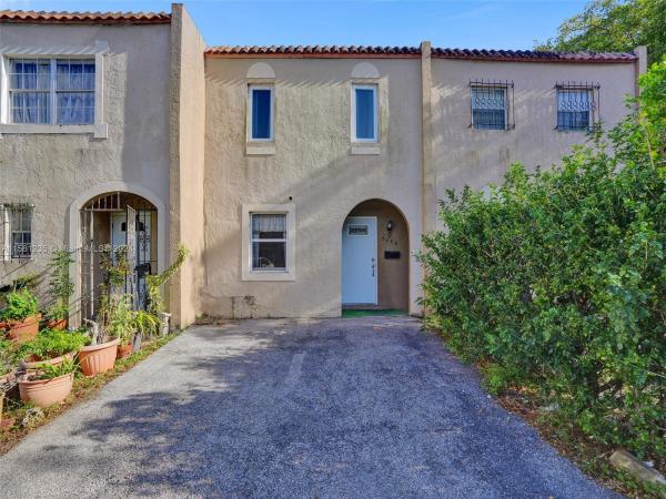 Barbella, 5456 NW 169th Ter, Miami Gardens, Florida 33055, image 1