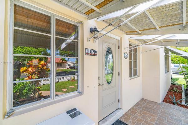 Royal Poinciana, 1120 N 19th Ave, Hollywood, Florida 33020, image 3
