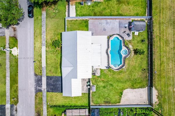Homriv, 1731 NW 10th Ave, Homestead, Florida 33030, image 1