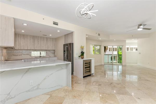 The Grove Club, 2699 Tigertail Ave #32, Miami, Florida 33133, image 1