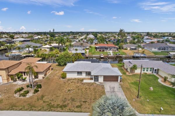 Cape Coral Residential, 2925 SE 11th Ave, Cape Coral, Florida 33904, image 3