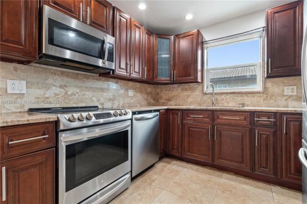 Palmetto Pines, 10680 Ember St, Boca Raton, Florida 33428, image 3