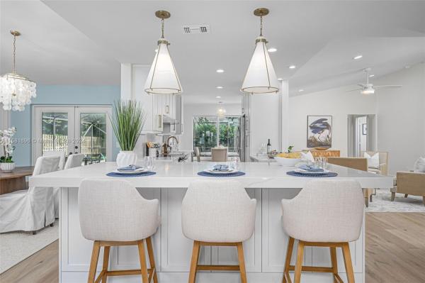 Tequesta Pines, 138 Buttonwood Cir, Tequesta, Florida 33469, image 2