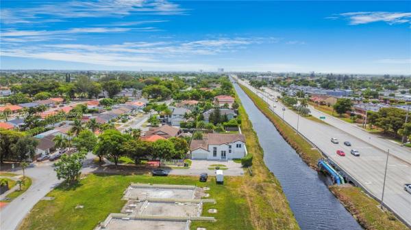 625 SW 131st Ct, Tamiami, Florida 33184, image 3