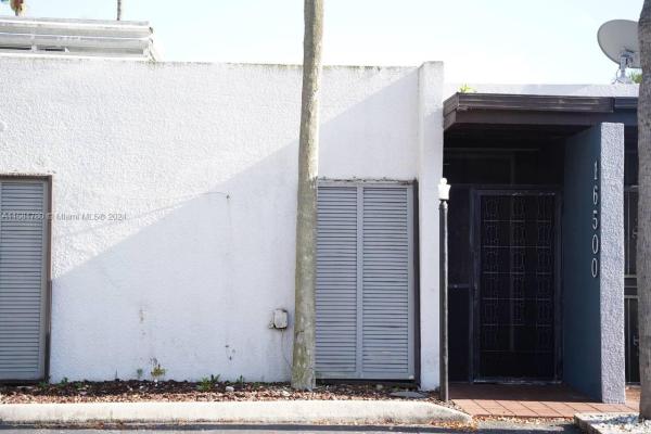 Windmill Gate, 16500 Bridge End Rd, Miami Lakes, Florida 33014, image 1