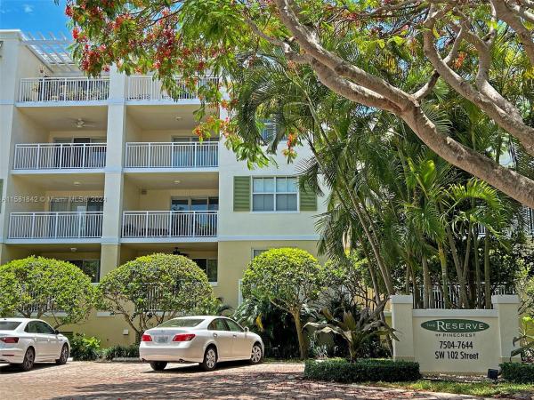 7598 SW 102nd St #300, Pinecrest, Florida 33156, image 2