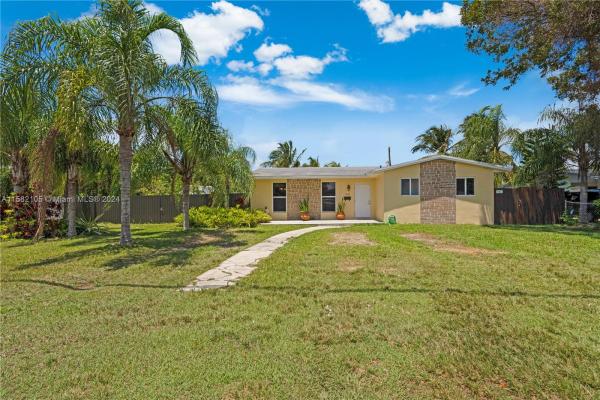 17225 SW 302nd St, Leisure City, Florida 33030, image 2