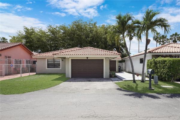 Tamiami Lakes, 1220 SW 136th Pl, Tamiami, Florida 33184, image 1