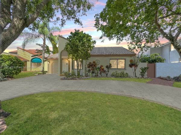 Tierra Vista, 2765 Garden Dr, Cooper City, Florida 33026, image 1