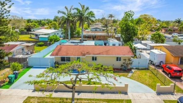 Palmland Homes South, Leisure City, Florida 33033, image 1