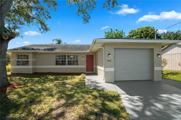 Southbend Lakes Estates, 552 SE Nome Dr, Port St. Lucie, Florida 34984, image 2