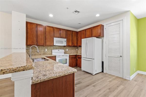 Coda, 106 W Coda Cir, Delray Beach, Florida 33444, image 1