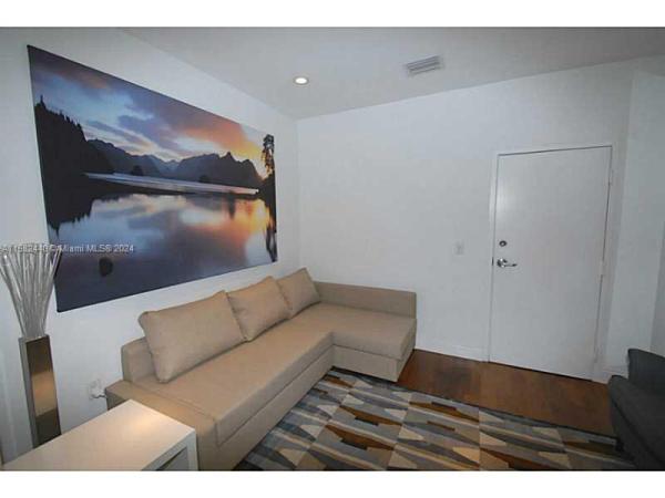 Selma, 526 15th St #12, Miami Beach, Florida 33139, image 3