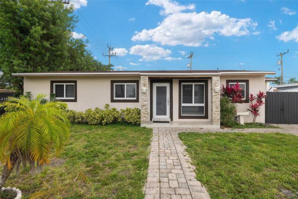 Carol City, 3720 NW 179th St, Miami Gardens, Florida 33055, image 2