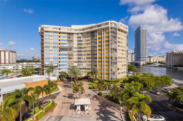Lake Point Tower & Marina, 100 S Golden Isles Dr #1113, Hallandale Beach, Florida 33009, image 1