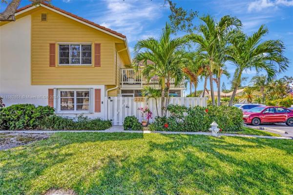 Sea Brook Place, 237 Seabreeze Cir, Jupiter, Florida 33477, image 1