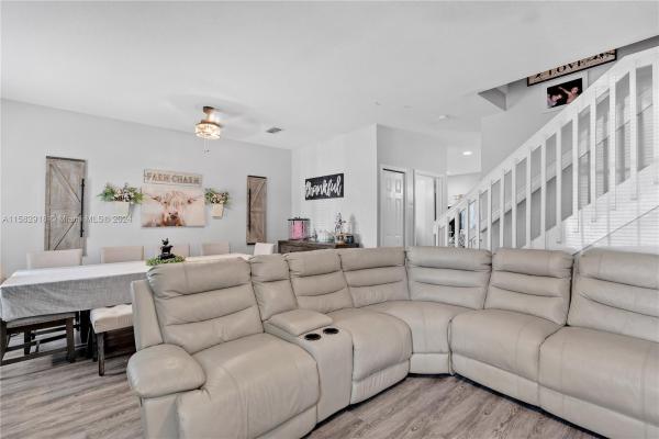 Venetia Groves, 3013 SE 17th Ave #3013, Homestead, Florida 33035, image 2