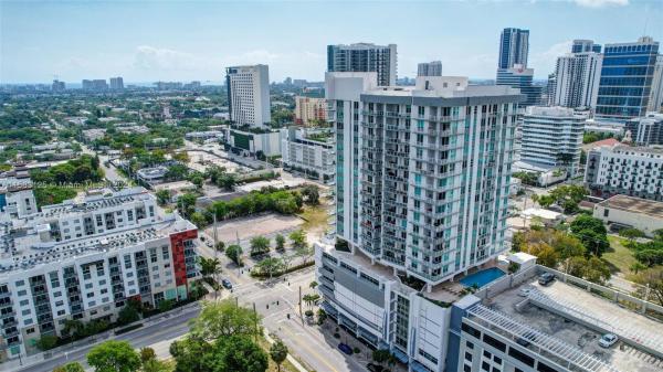 Strada 315, 315 NE 3rd Ave #1004, Fort Lauderdale, Florida 33301, image 1