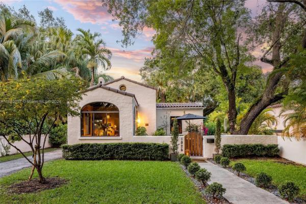 Granada Place, 1025 Mariana Ave, Coral Gables, Florida 33134, image 1