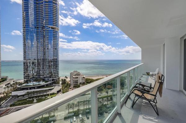 Arlen House East, 100 Bayview Dr #2114, Sunny Isles Beach, Florida 33160, image 3