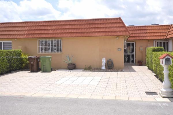 Palm Springs Villas South, 4140 W 19th Ave, Hialeah, Florida 33012, image 1