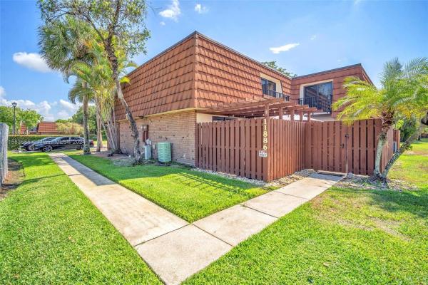 Village At Lake Pine, 11886 SW 8th Ct #11886, Davie, Florida 33325, image 1