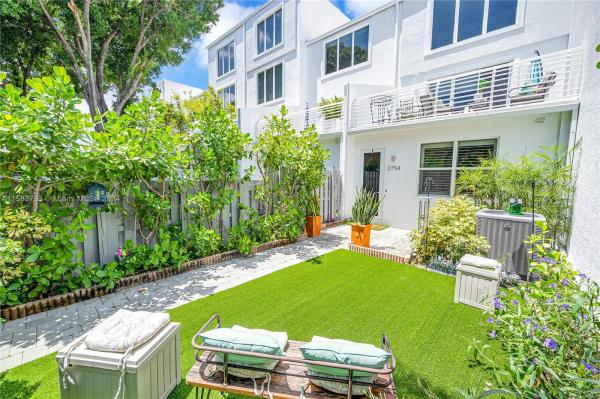 Lofts Of Wiltons Manors, 2754 NE 8th Ave, Wilton Manors, Florida 33334, image 3