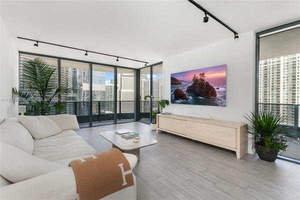Brickell Flatiron, 1000 NE Brickell Plz #2815, Miami, Florida 33131, image 1