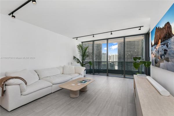 Brickell Flatiron, 1000 NE Brickell Plz #2815, Miami, Florida 33131, image 3