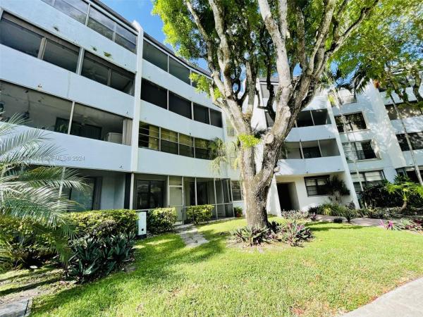 Kendall Gate, 10852 N Kendall Dr #102, Kendall, Florida 33176, image 1