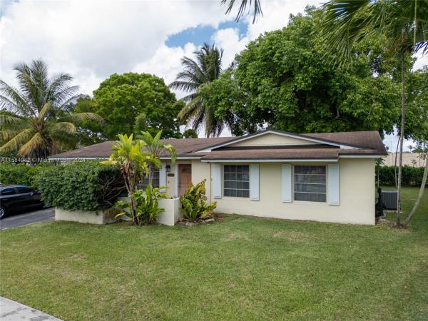 Devon Aire Estates, 10531 SW 120th Ave, The Crossings, Florida 33186, image 1