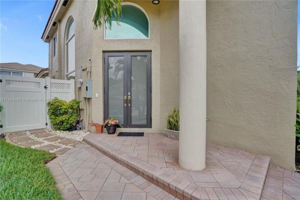 Lennox Isles, 1038 NW 116th Ave, Coral Springs, Florida 33071, image 2