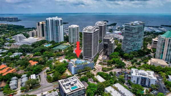 The Grove Club, 2699 Tigertail Ave #14, Miami, Florida 33133, image 1