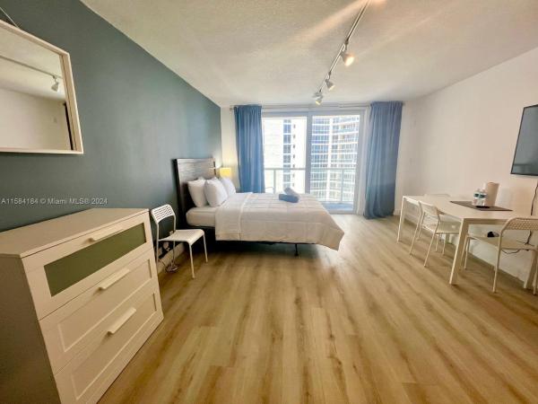 The Aventura Beach Club, 19201 Collins Ave #725, Sunny Isles Beach, Florida 33160, image 2