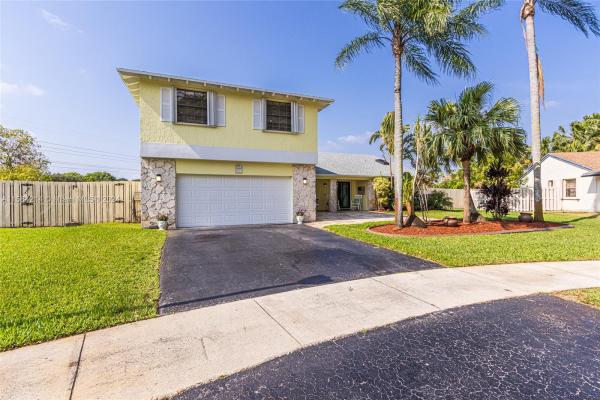 Shenandoah, 14600 Kirsten Ct, Davie, Florida 33325, image 3