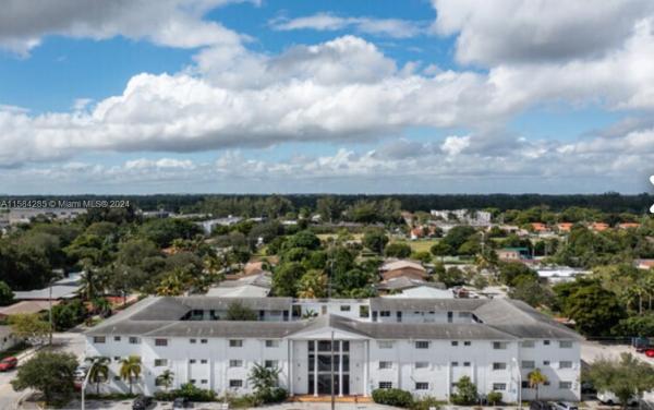 The White House, 13700 NE 6th Ave #315, North Miami, Florida 33161, image 1